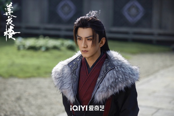  肖順堯在熱門古裝劇《蓮花樓》飾演笛飛聲，其霸氣與反差萌兼具，是網友心中的梟雄冠軍人選。