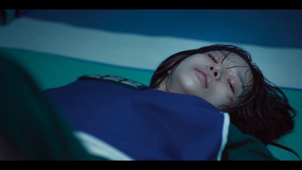 生小孩只需5分鐘？《魷魚遊戲3》6大槽點：成奇勳抱嬰兒跳繩，警察問了兩季「為什麼」