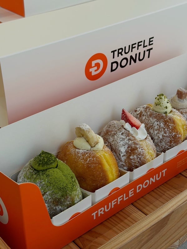 「生甜甜圈」是什麼？全台生甜甜圈推薦：阿Ken甜甜圈GooDonut超難買、這家開賣秒殺！