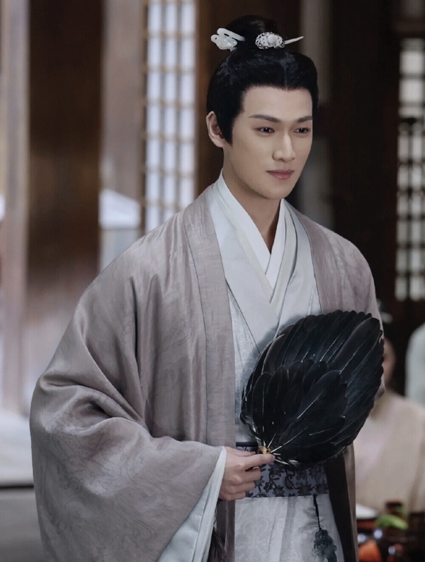 古裝劇「古裝扮相一眼驚豔」男星TOP10！成毅第5，《書卷一夢》劉宇寧第2，冠軍真的帥