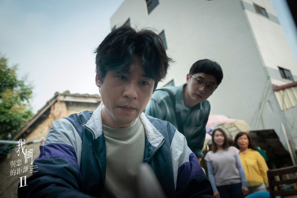 《我們與惡的距離2》結局彩蛋！吳慷仁現身呼應第一季議題，孫女士是《人選之人》的她