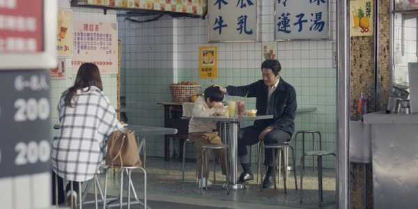 《我們與惡的距離2》結局彩蛋！吳慷仁現身呼應第一季議題，孫女士是《人選之人》的她