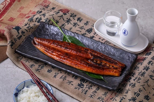 「肥前屋」熄燈不知道該吃哪間？台北鰻魚飯12間必吃推薦！每間都又大又肥一次滿足！