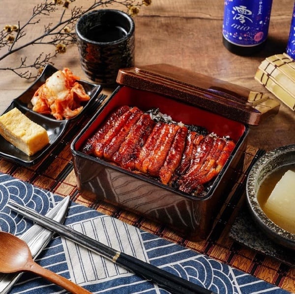 「肥前屋」熄燈不知道該吃哪間？台北鰻魚飯15間必吃推薦！每間都又大又肥一次滿足！