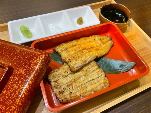 「肥前屋」熄燈不知道該吃哪間？台北鰻魚飯15間必吃推薦！每間都又大又肥一次滿足！