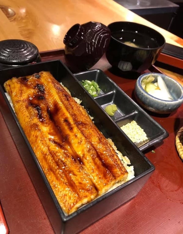 肥前屋熄燈吃哪間？台北鰻魚飯推薦15間必吃：米其林鰻魚飯、日本百年老字號通通有！