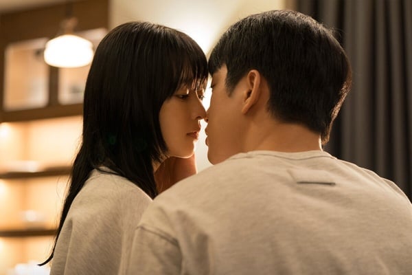 網評最準情侶「星座配對」組合！橋本環奈、中川大志傳訂婚，是水瓶+雙子的超強配對！