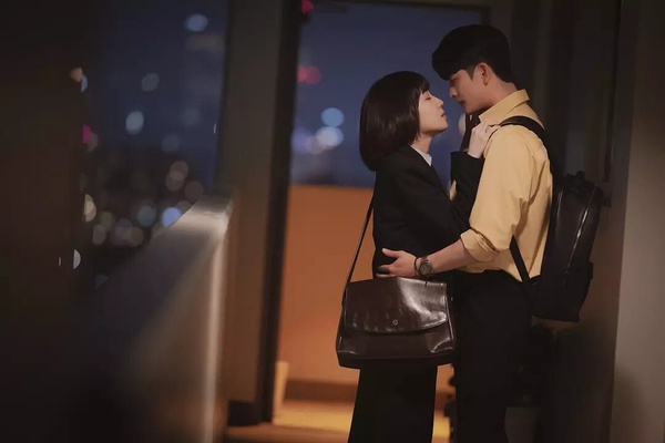 8部「讓人瘋狂著迷」好看韓劇！《瑞草洞》上癮度3顆星《未知的首爾》4顆星，這部5顆星
