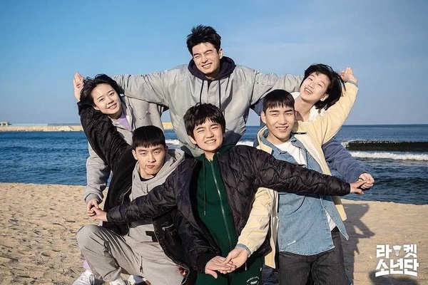 不輸《瑞草洞》！劇荒值得追的「Netflix隱藏神劇韓劇」！兩部部破9分好劇錯過真的可惜