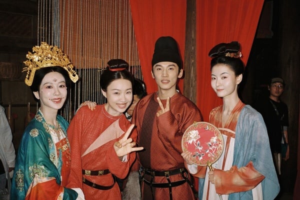 《錦繡芳華》迎來圓滿大結局！5對劇中CP結局，楊紫、李現隱姓埋名，這對難逃悲慘命運