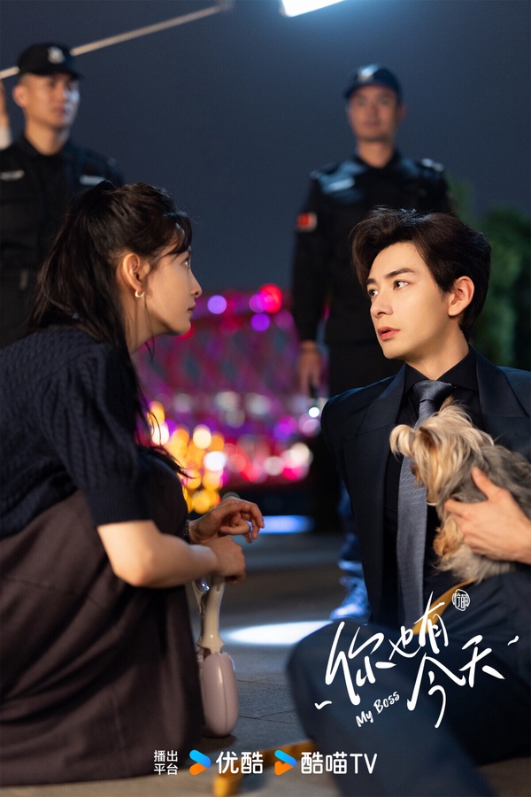 章若楠近年除了《難哄》，她主演的甜寵劇《你也有今天》也很值得追！《你也有今天》豆瓣評分6.9，口碑遠勝《難哄》呢！這部劇的導演是拍過《遇見王瀝川》的陳銘章，他功力很足，有拍出愛情線的拉扯細節，陳星旭和章若楠火花十足，劇情輕鬆搞笑，連職業線都不敷衍，真的可以追！