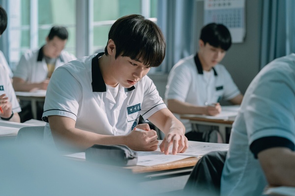 2025Netflix韓劇「全球網播量」排行榜TOP5！《苦盡柑來遇見你》3500萬，冠軍飆破2億