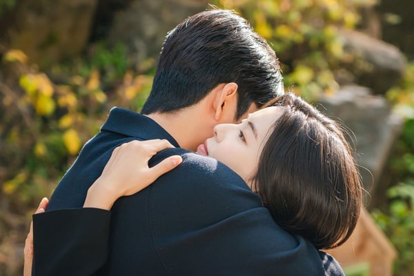 哪個星座最寵妻？12星座男「寵妻排行」公開！天秤最怕老婆不開心，TOP1是體貼教科書！