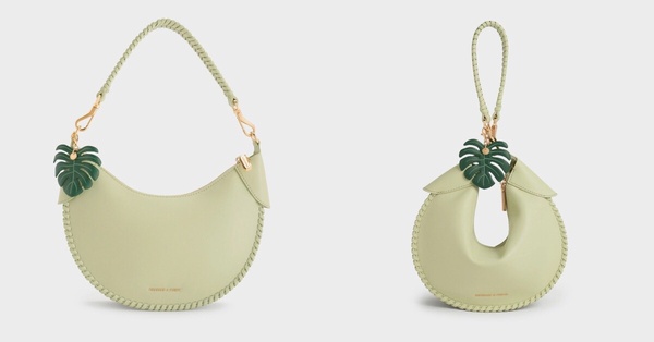 CHARLES &amp; KEITH Blume 龜背芋流浪包，NT$2,790