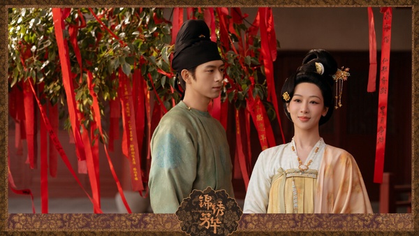 楊紫、李現主演的大女主經商劇《國色芳華》分為上下兩部，下部《錦繡芳華》也上線了。兩季是一起拍的，下部《錦繡芳華》質感沒有大幅崩塌，故事格局更宏大。兩部口碑都很高呢！《國色芳華》評分高達7.8，《錦繡芳華》豆瓣開分也有7.0。