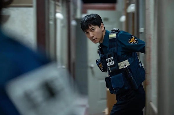 8部好看到「忍不住一口氣看完」Netflix韓劇！《槍口彼端》無冷場，這部讓人想請假狂追