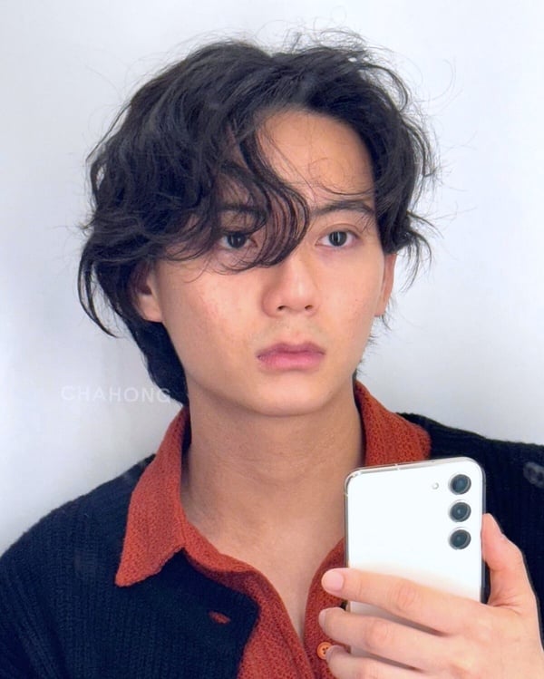 日系男生髮型範本3：自然捲燙