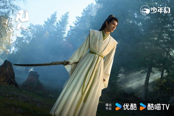 紫靈仙子這角色雖沒在劇版登場，不過她也是韓立重要的紅顏知己之一，是韓立所遇過的第一美女，相貌清秀，性格溫柔善良，兩人結緣後多次攜手冒險，共同面對強敵。