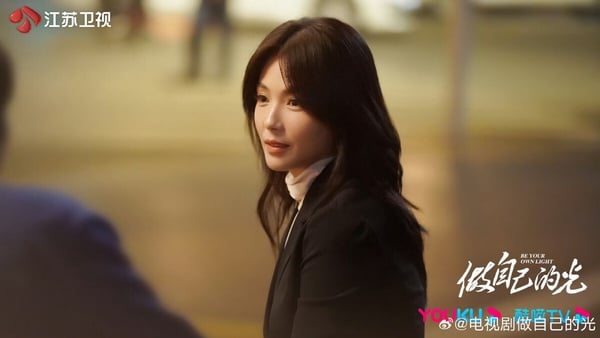 《做自己的光》劇情＆角色介紹：劉濤大女主成長劇，首搭劉宇寧姊弟戀