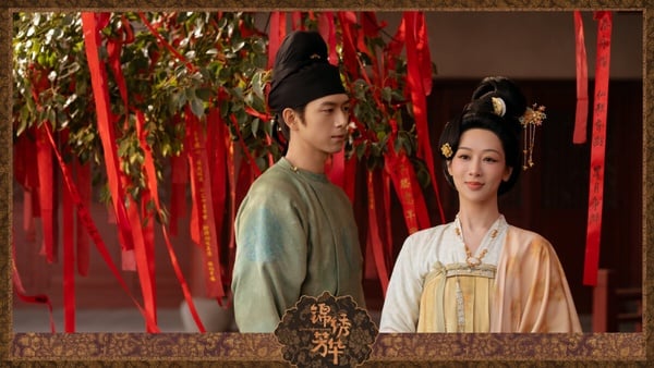 《錦繡芳華》是楊紫、李現主演的《國色芳華》下部,上部《國色芳華》收視和口碑表現都很亮眼,觀眾一面倒好評,而下部《錦繡芳華》也沒爛尾!近年大女主經商劇連著播,其中《國色芳華》系列是評價最高的,服化道完美還原唐朝風情,真的精緻,七月累積網播量破12億,楊紫主演的陸劇普遍收視成績都很好!