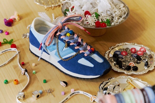 New Balance 夢幻球鞋新色推薦：471，NT$3,480 （IU 同款）