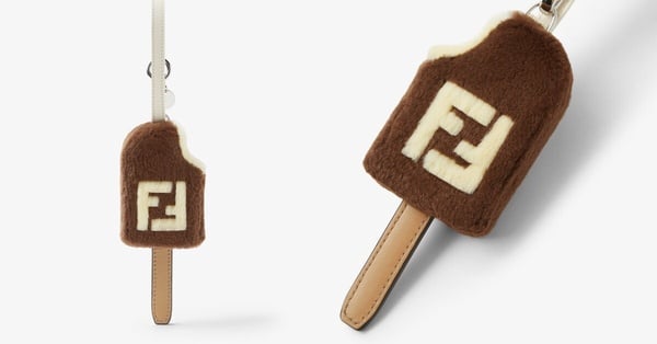 精品掛件推薦：FENDI 冰淇淋造型吊飾，NT$28,400 