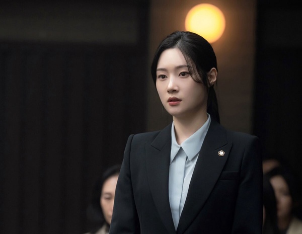 Netflix《夢想成為律師的律師們》演員介紹：李陣郁歷任女友超大咖、鄭彩娟承認整形？