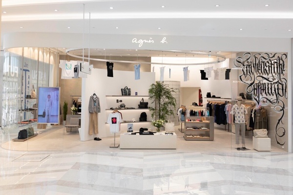agnès b. (1F)：Artist Tee Exhibition藝術家T恤展