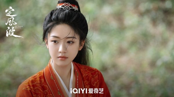 向涵之的古裝扮相不是走美艷路線，但卻很舒服耐看，颯爽的俠女風格反而更適合她，她在《定風波》飾演「鍾雪漫」，是蕭北冥的師妹，從小就學習斷案推理的能力，充滿正義感，與師兄重逢後，並決定幫助他一起找到當年的真相。