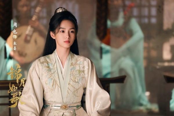 在原著裡，當何如非要求禾晏把身份還給他時，禾晏並沒反抗，反而默默接受家族的安排，連被何如非毒瞎，又被迫嫁人，禾晏的態度一直都是逆來順受。不過在劇版就不一樣了，禾晏一聽到要還回身份時，她完全不同意，因為她還要去朝堂上替男主角的父親洗刷冤屈，所以才被毒瞎並丟到寺廟內，她勇於反抗自己的命運。