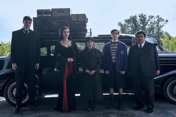 近期Netflix台灣觀看排行TOP10！《拜六禮拜》第7，《凡人修仙傳》第2，冠軍紅遍全球！
