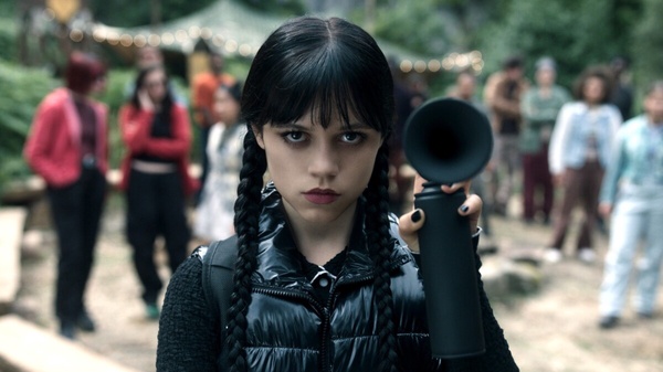 Netflix《星期三》第二季暗黑金句：「我專門製造混亂，絕不屈服於混亂。」