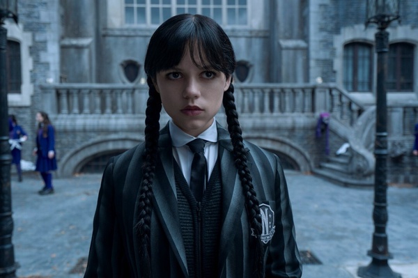 Netflix《星期三》第二季暗黑金句：「我專門製造混亂，絕不屈服於混亂。」