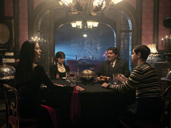 Netflix《星期三》第二季暗黑金句：「我專門製造混亂，絕不屈服於混亂。」