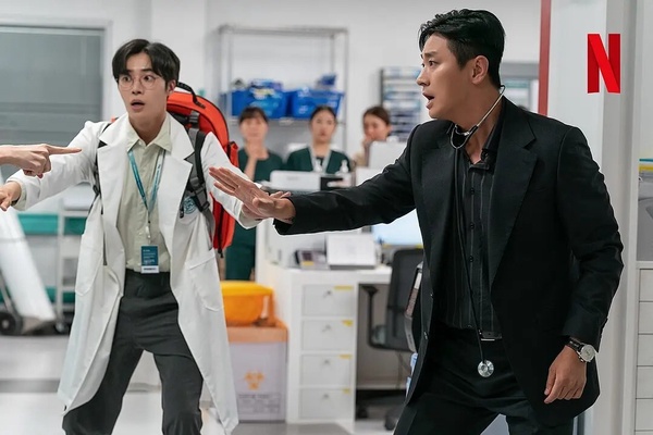 朱智勛主演的Netflix黑馬醫療韓劇《外傷重症中心》，劇情爽快且深度並存