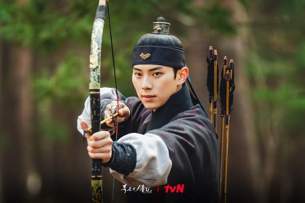 8部「第一集就好看」的Netflix韓劇！潤娥《暴君的廚師》秒入坑，這部追一集就停不下來