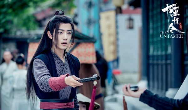 肖戰雖然演過不少古裝劇，但他卻沒演過人設是絕世美男的角色，就連《陳情令》魏無羨也不是原著裡的第一美男，因此網上也有蠻多粉絲敲碗，希望之後有機會能讓肖戰來嘗試看看天下第一美男的角色！