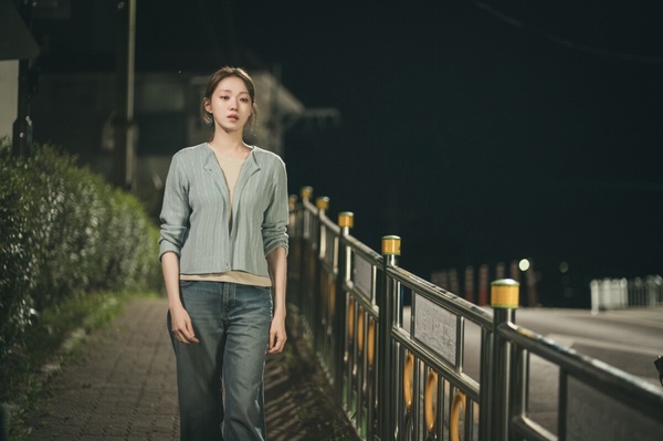 和自殺一樣是禁忌話題？憂鬱、厭倦社交、工作壓力——日本「蒸發族」究竟是什麼？