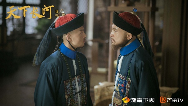 羅晉主演的《天下長河》是近年比較少見的歷史正劇，故事以清朝康熙年間為背景，講述康熙十五年一場巨大的水患之後，年輕的康熙帝設科開舉招納治河賢才，二十四歲的落第舉子陳潢脫穎而出，長於治河。年輕的康熙帝不拘一格，將他簡拔而出。