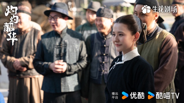 熱依扎《灼灼韶華》9/11對打成毅《赴山海》，兩部都是九月的重點大劇，《灼灼韶華》沒有流量演員，因此播出前熱度不是很高，不過這部劇都是演技實力派，找來《甄嬛傳》「寧嬪」熱依扎主演，搭檔楊祐寧，演技應該能放心！大家追過孫儷的《那年花開月正圓》嗎？這部《灼灼韶華》和《那年花開月正圓》出自同一個編劇，風格類型也有點像，都是民國背景的大女主商戰故事。