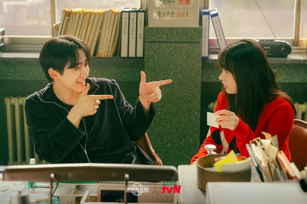近期熱門韓劇TOP7哪部好看？《颱風商社》《宇宙Marry me》必追，有部冷門好劇錯過可惜