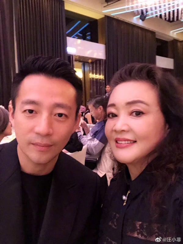 巨蟹男汪小菲與母親張蘭關係緊密，體現其重視家庭與被視為「媽寶男」的一面