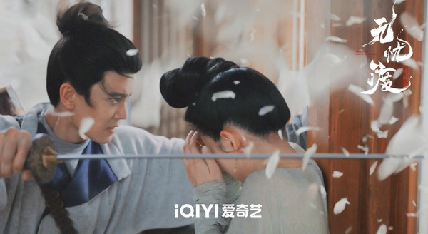 任嘉倫主演的《無憂渡》是今年讓人驚喜的古裝劇，劇情滿特別，是類似《聊齋誌異》的中式志怪劇，單元劇的故事，每個單元篇章故事都很有餘韻，懸疑志怪的氛圍很到位。