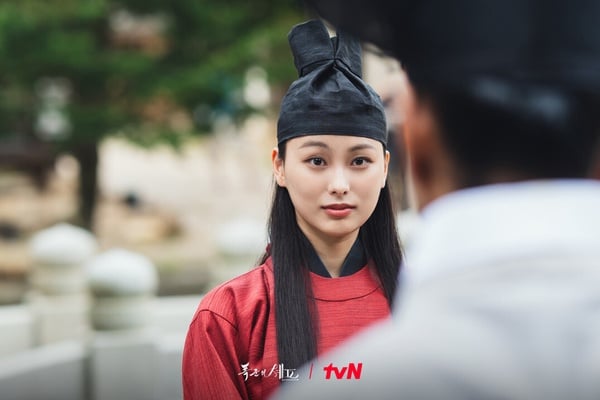 《暴君的廚師》大明川菜女神「文昇攸」5件事！潤娥顏值最強對手？竟還曾是偶像練習生