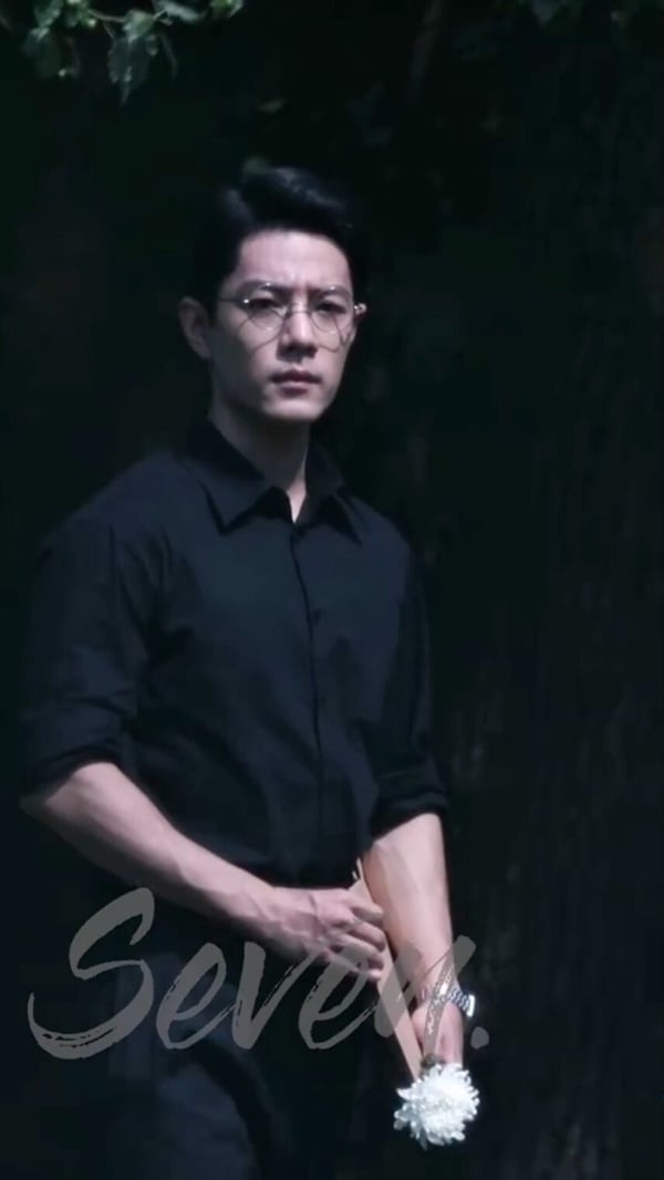 《諜報上不封頂》劇情看點＆角色介紹：肖戰首部民國諜戰劇，超A臥底造型讓人一眼淪陷