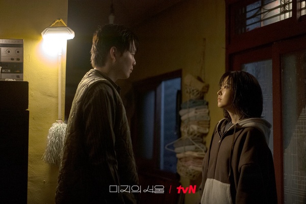 8部好看到「捨不得快轉」Netflix韓劇!《妳和其餘的一切》必追，還有部9.3分零負評神劇