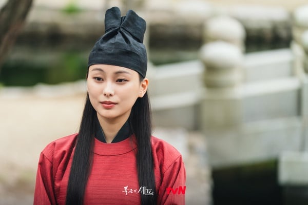 《暴君的廚師》配角臥虎藏龍！唐白龍是《家母螳螂》高賢廷家暴夫，他竟是首爾大學老師