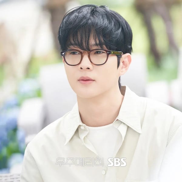十月最期待韓劇TOP6！李俊昊《颱風商社》對打秀智《許願吧，精靈》哪部必追？冠軍是它