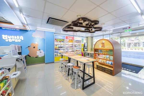 7-11「DINOTAENG主題店」全台首間在這！QUOKKA&amp;BOBO經典場景打卡牆、限定周邊可愛爆擊