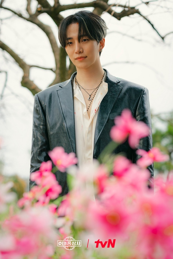 網推8部「第1集就好看」Netflix韓劇！李俊昊《颱風商社》一追上癮，它看1集就停不下來